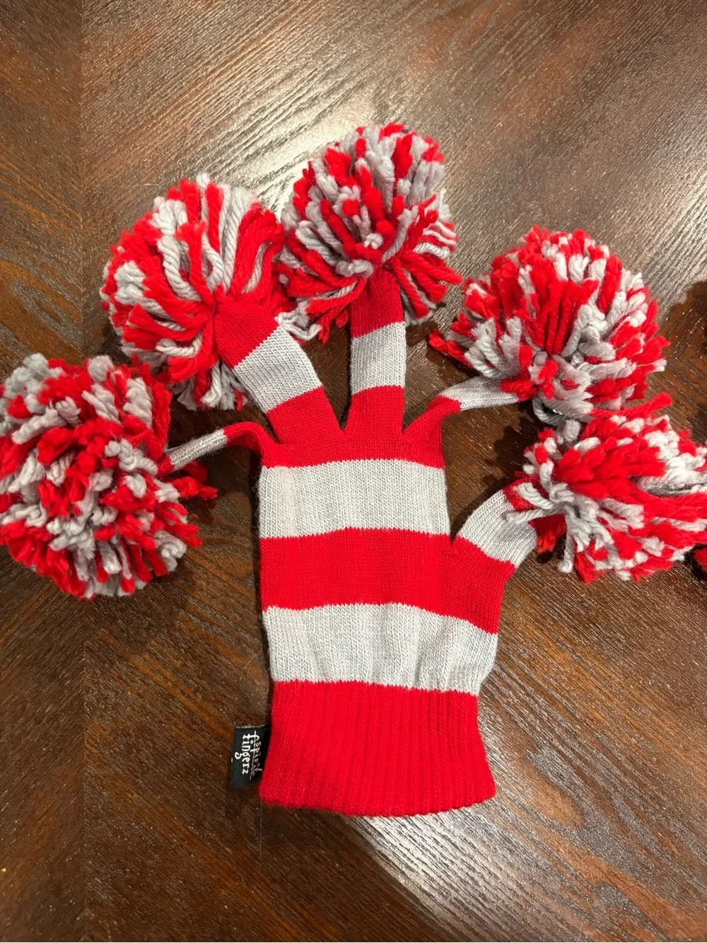 GAME DAY Fingerz Pom Pom Gloves Red & Gray - Adult size